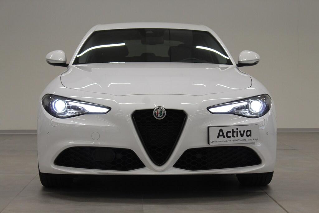 Alfa Romeo Giulia 2.0 t Sport Tech 200cv auto
