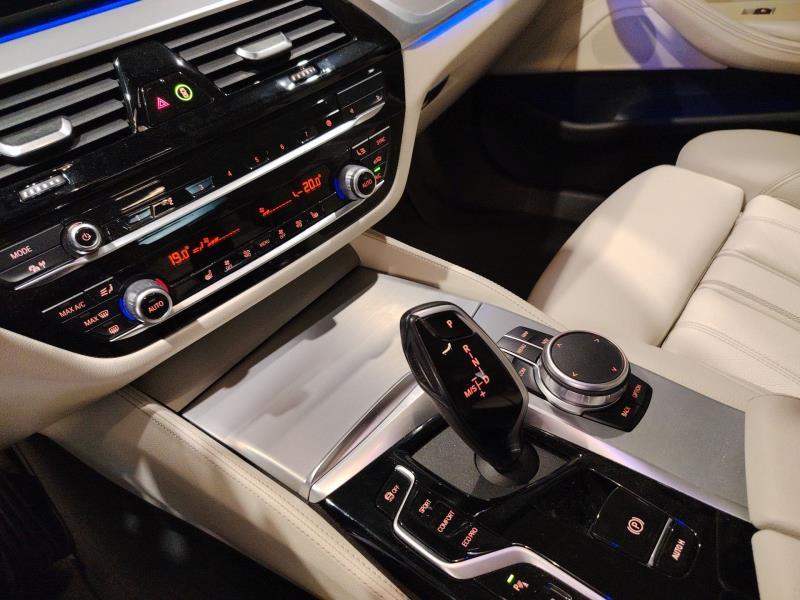BMW Serie 5 520d mhev 48V xdrive Luxury auto