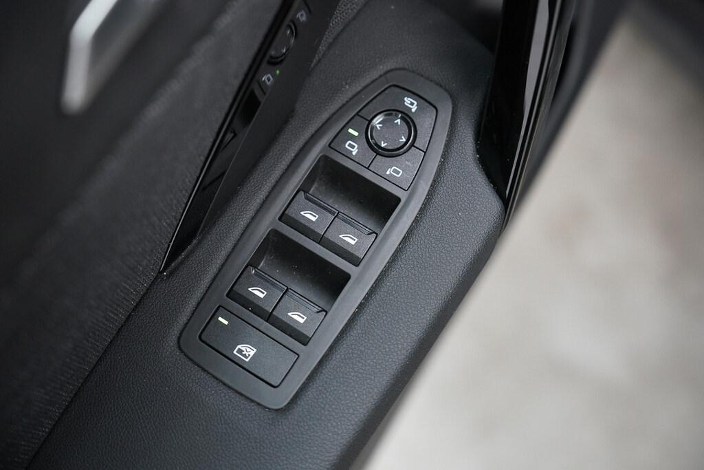 BMW X1 sdrive20i mhev 48V auto