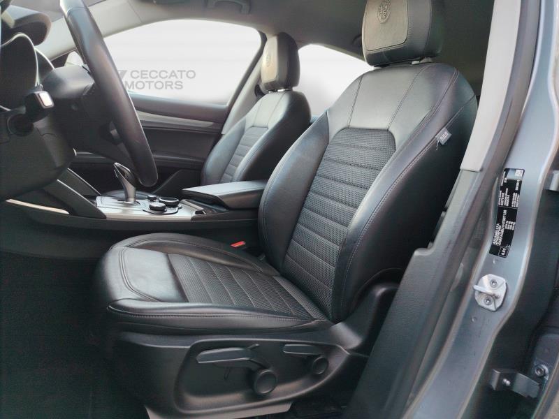 Alfa Romeo Stelvio 2.2 t Business rwd 180cv auto