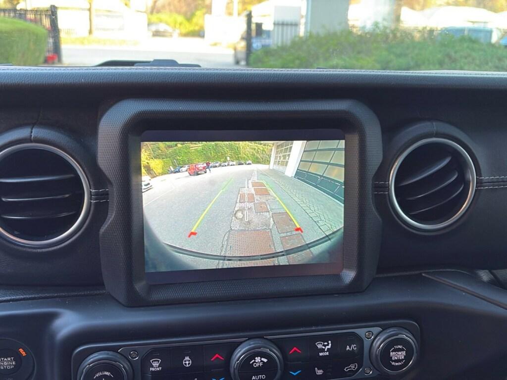 Jeep Wrangler Unlimited 2.0 turbo Sahara auto