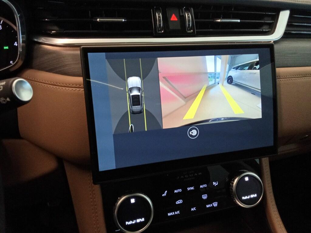 Jaguar F-Pace 2.0 D204 R-Dynamic Black awd auto