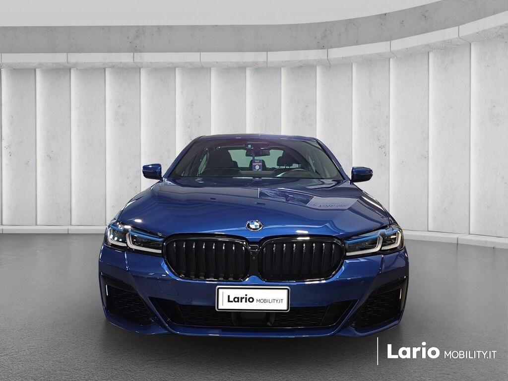 BMW Serie 5 M M550i mhev 48V xdrive