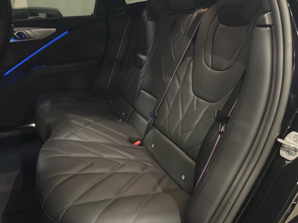 BMW XM 4.4 steptronic