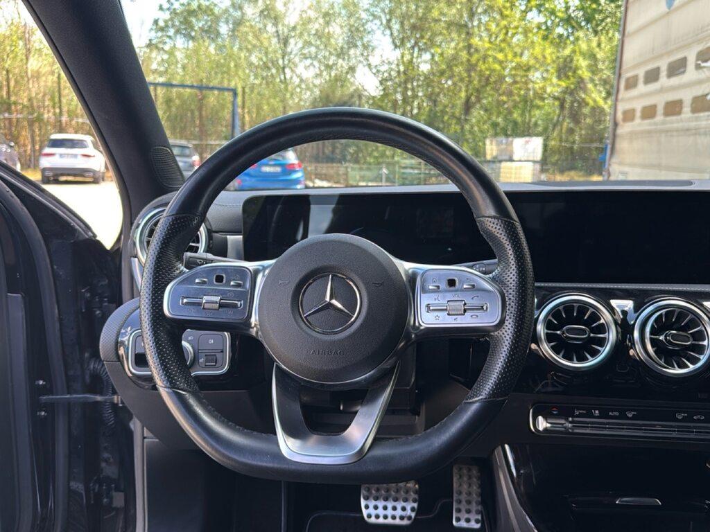 Mercedes Classe A 180 d Premium Night edition Plus auto