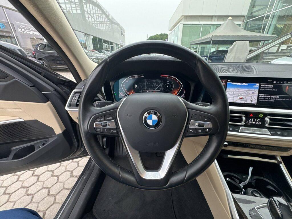 BMW Serie 3 320d Touring Luxury auto