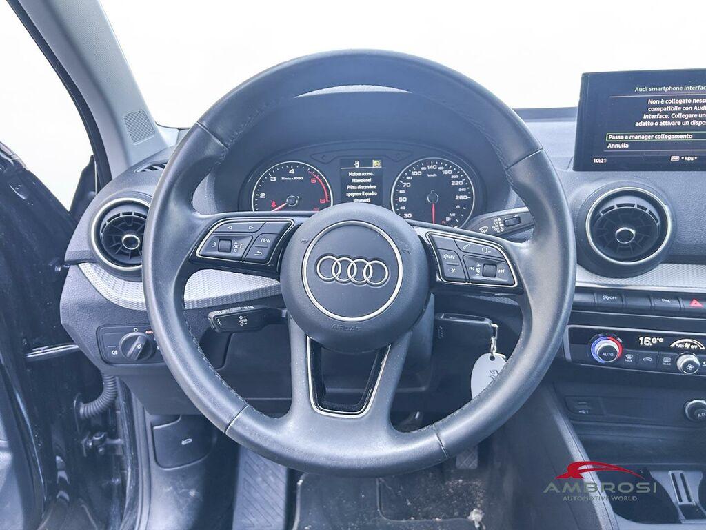 Audi Q2 30 2.0 tdi Identity Black s-tronic