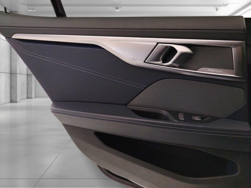 BMW Serie 8 840d Gran Coupe mhev 48V xdrive Individual Composition Msport auto