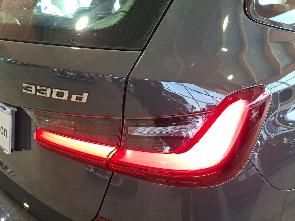 BMW Serie 3 330d Touring mhev 48V xdrive Msport auto