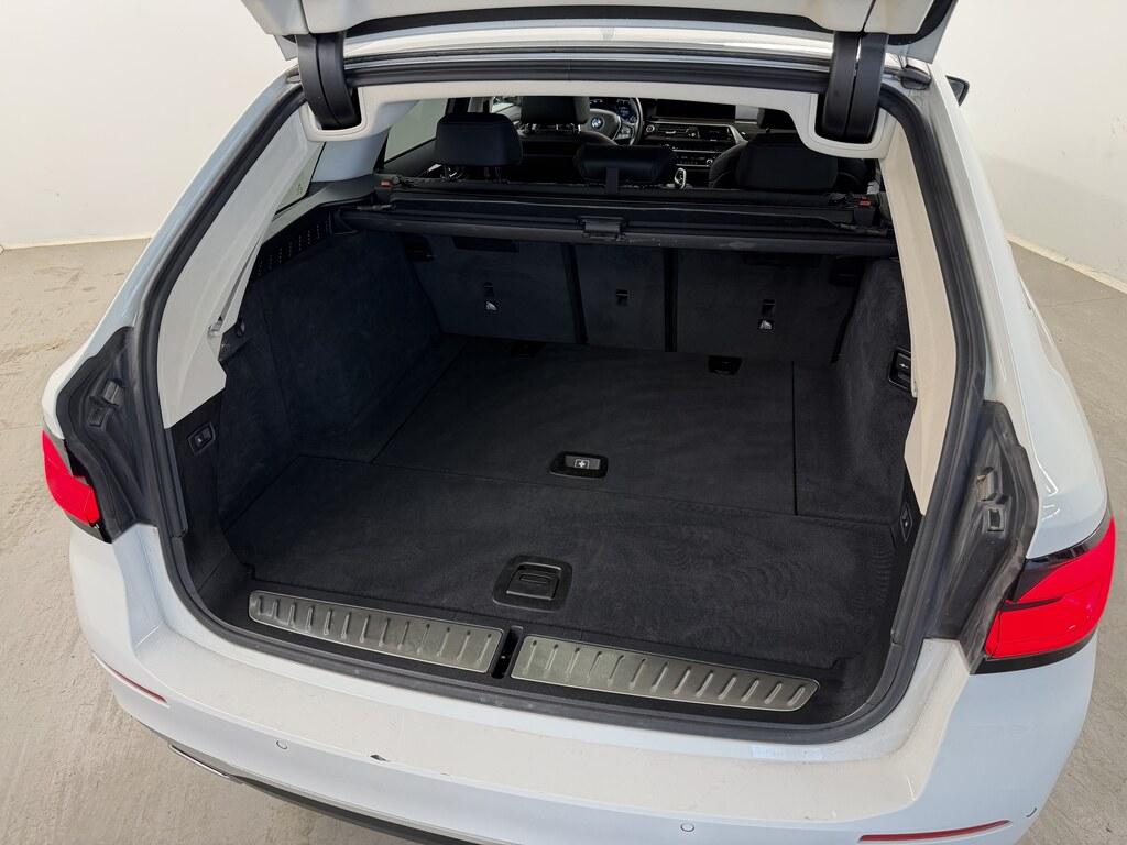 BMW Serie 5 530d Touring mhev 48V xdrive Business auto