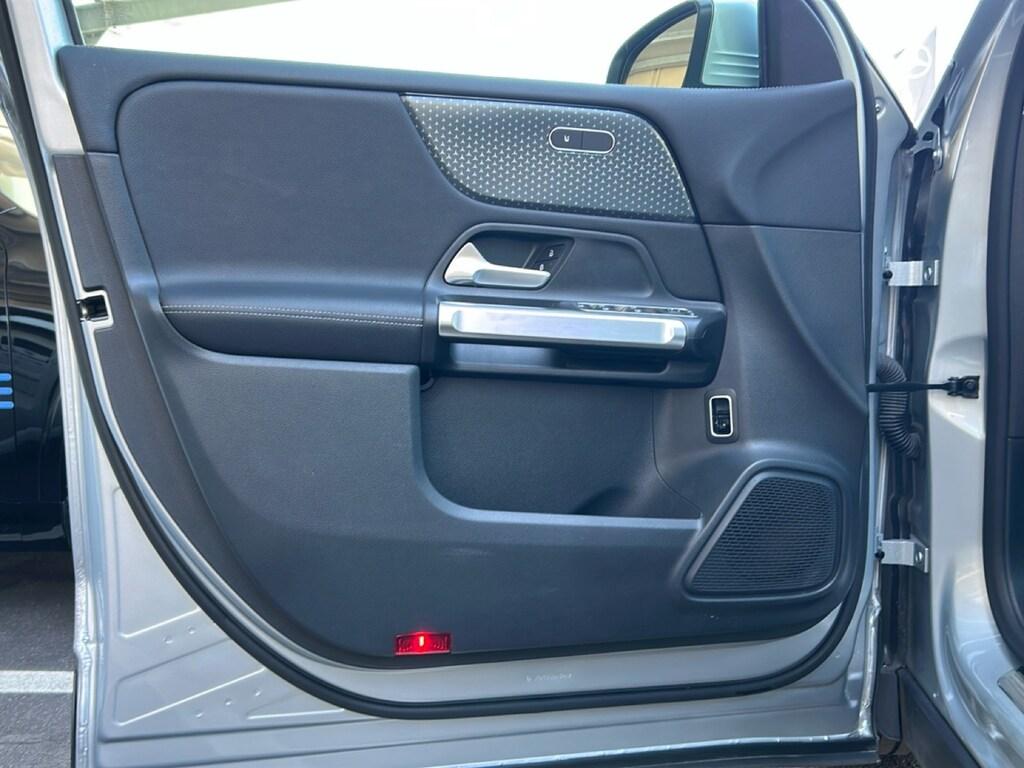 Mercedes GLB 180 d Progressive Advanced auto