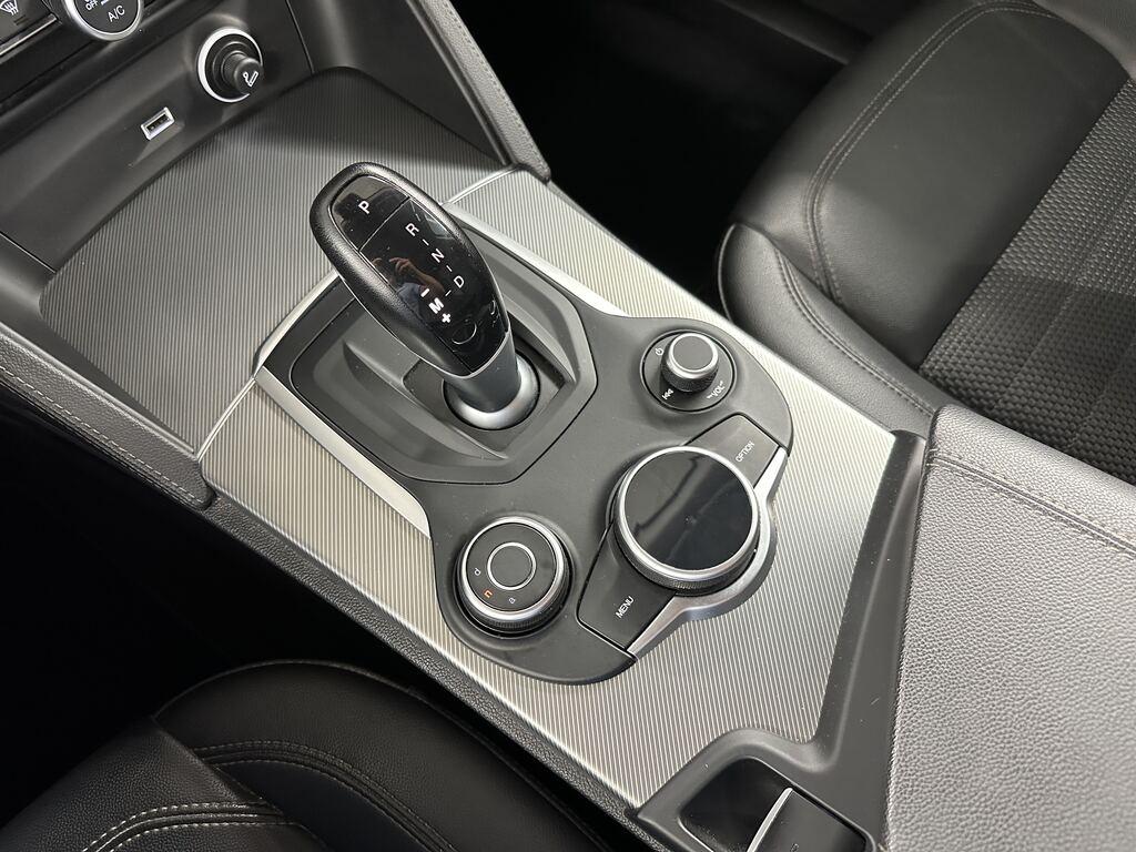 Alfa Romeo Stelvio 2.2 t Lusso Q4 210cv auto