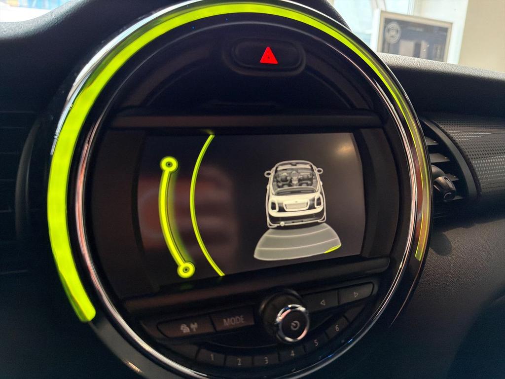 Mini Cooper D Cabrio 1.5 Cooper D