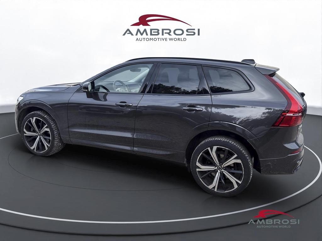 Volvo XC60 2.0 b4 Plus Dark awd auto