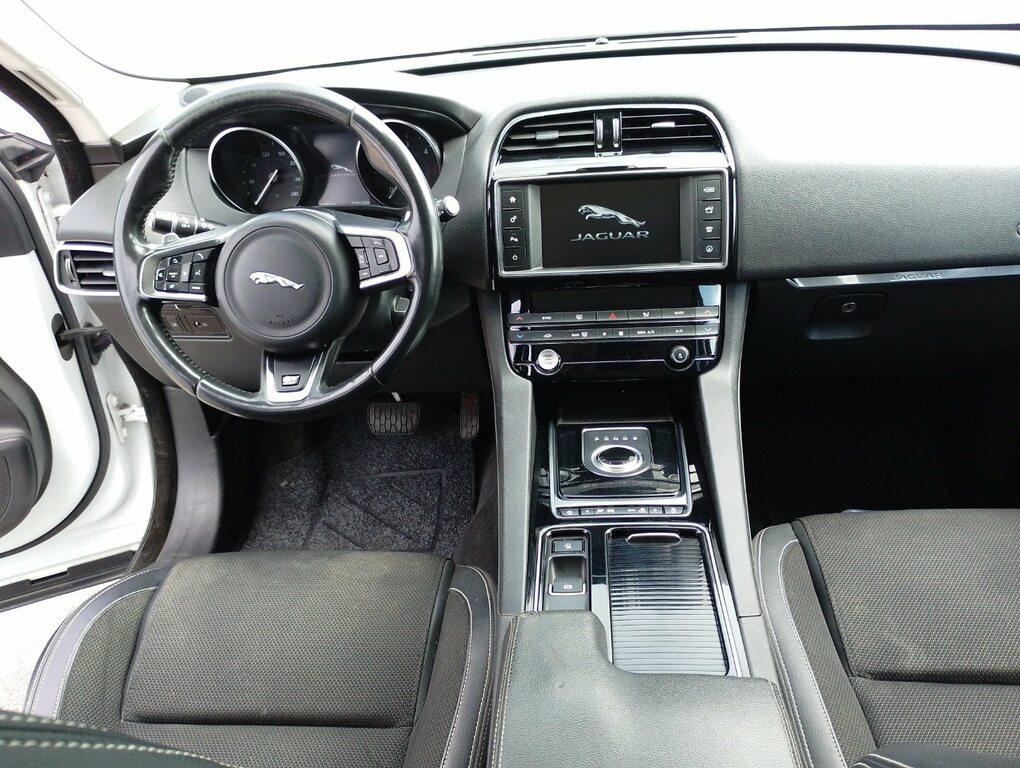 Jaguar F-Pace 2.0d i4 R-Sport awd 240cv auto my18