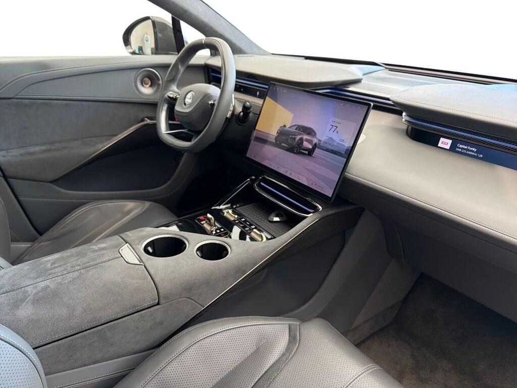 Lotus Eletre R