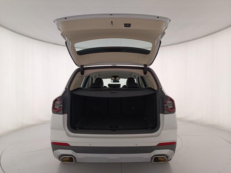 BMW X3 xdrive20d mhev 48V auto