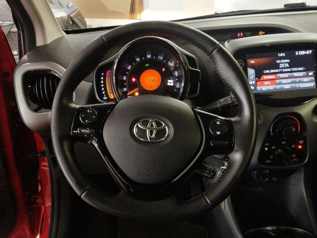 Toyota Aygo 5p 1.0 x-business 72cv