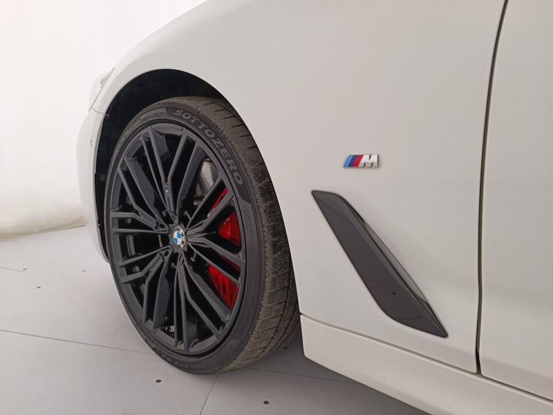 BMW Serie 5 530d Touring mhev 48V xdrive Msport auto