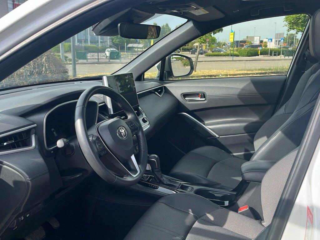 Toyota Corolla Cross 2.0h Lounge Light 4wd 197cv e-cvt