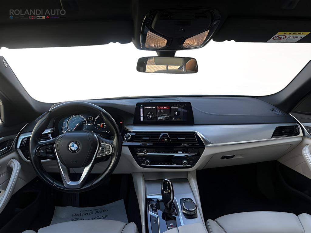 BMW Serie 5 530e Luxury auto
