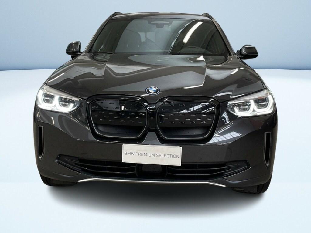 BMW iX3 bev Impressive