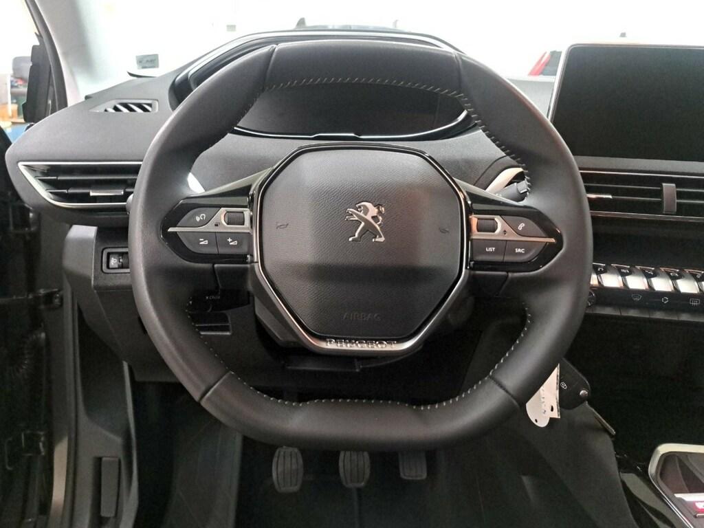 Peugeot 3008 1.2 puretech t. Active s&s 130cv my18