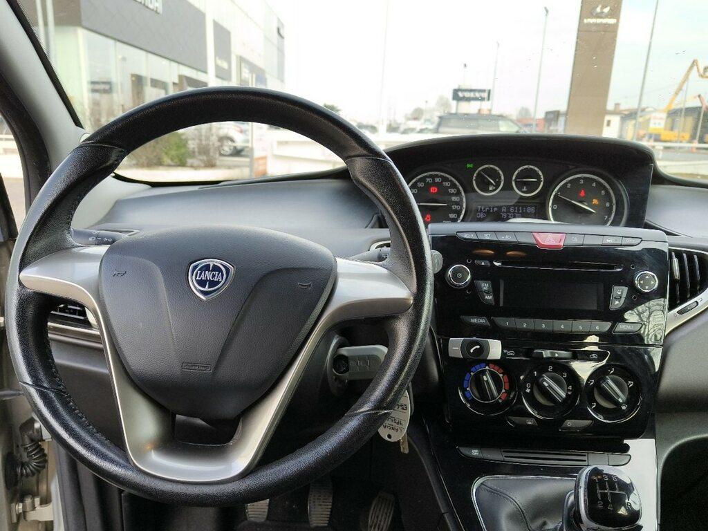 Lancia Ypsilon 1.2 8v Platinum 69cv