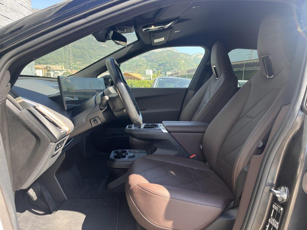 BMW iX xdrive40 pacchetto sportivo