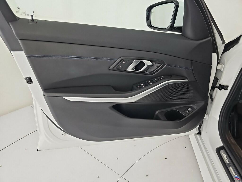 BMW Serie 3 320d Touring mhev 48V Msport xdrive auto