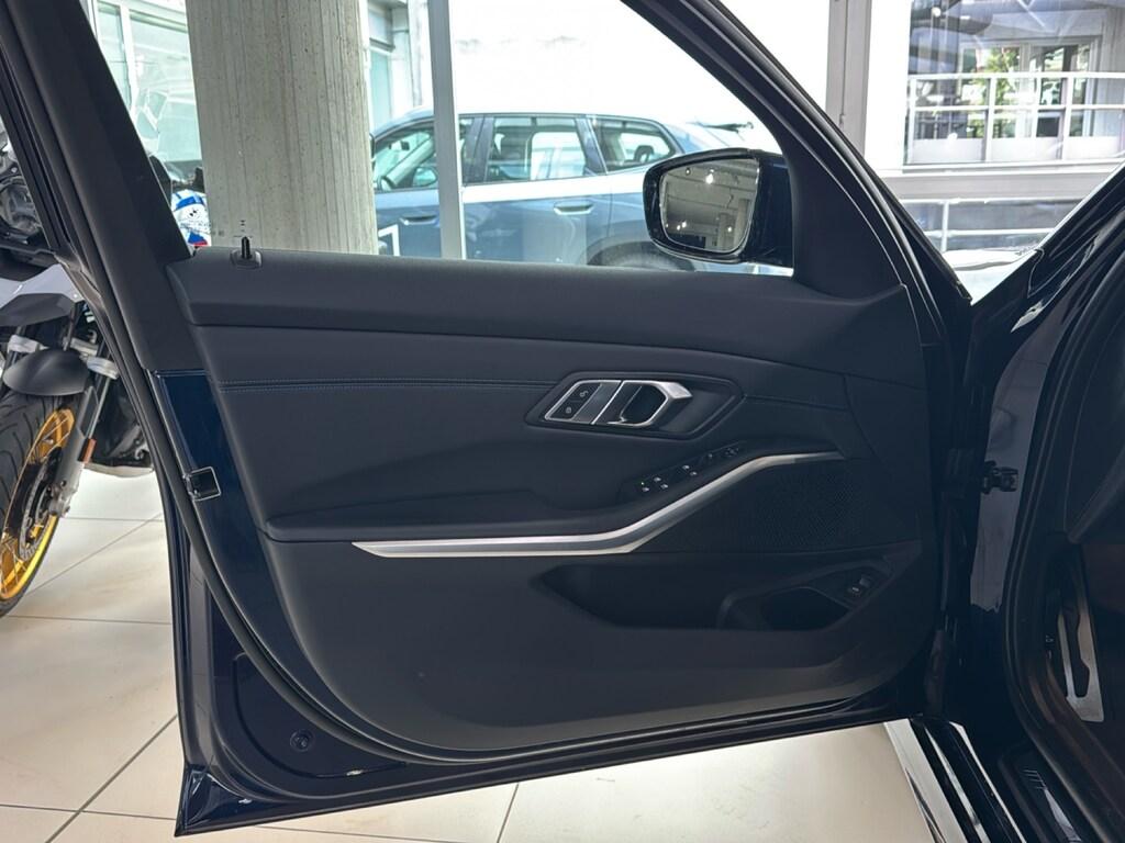 BMW Serie 3 330d Touring mhev 48V Msport xdrive auto