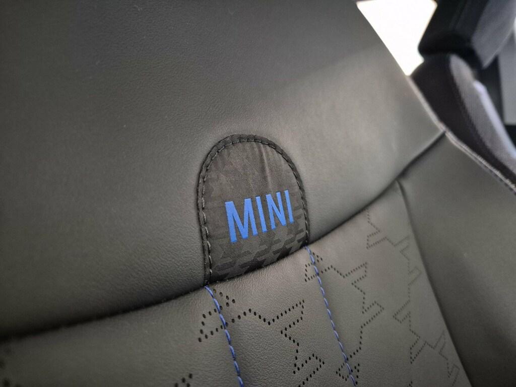 Mini Mini Countryman 2.0 48V D Classic auto