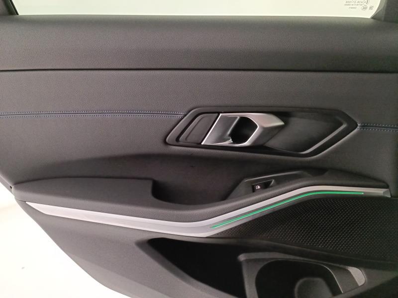 BMW Serie 3 320d Touring mhev 48V Msport xdrive auto