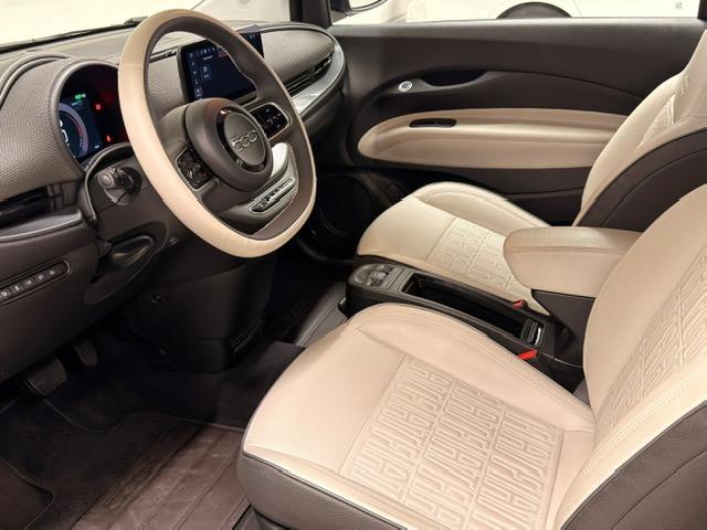 Fiat 500 e Cabrio La Prima