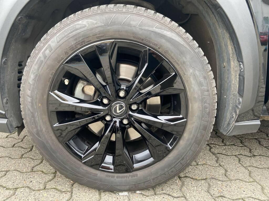 Lexus NX 300 h 2.5 F Sport 4wd cvt