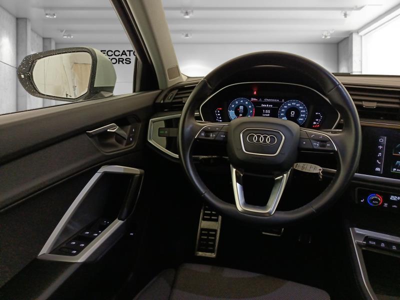 Audi Q3 35 1.5 tfsi mhev Business s-tronic