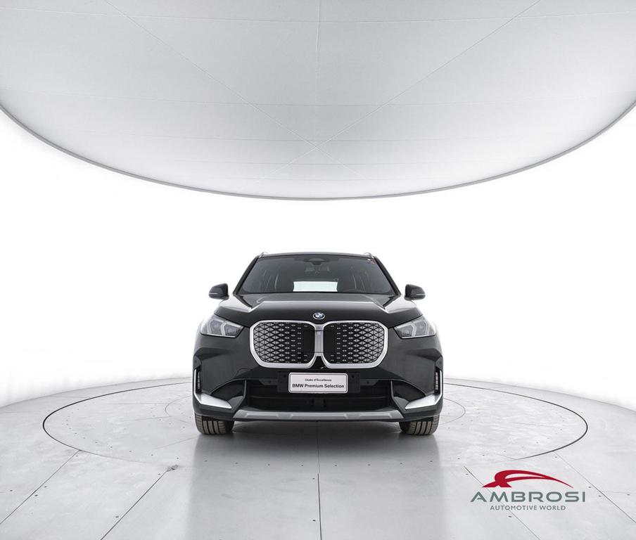 BMW iX1 edrive 20 X-Line