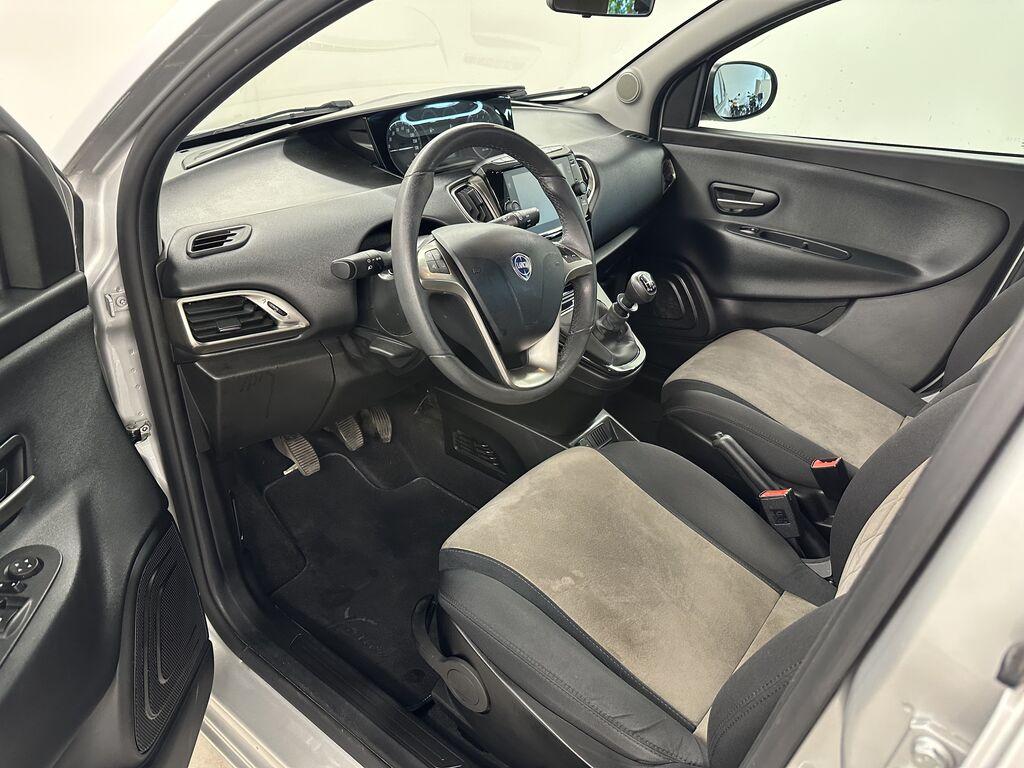 Lancia Ypsilon 1.0 hybrid Gold s&s 70cv