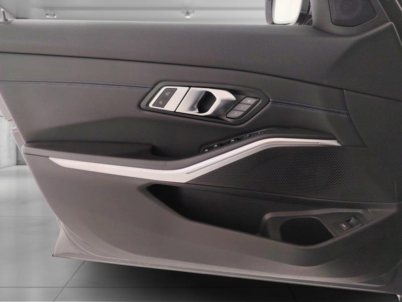 BMW Serie 3 M M340d Touring mhev 48V xdrive auto