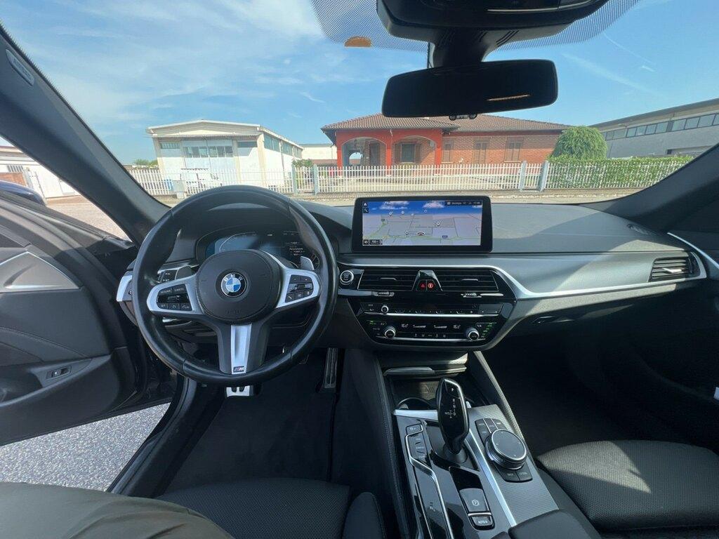 BMW Serie 5 530d Touring mhev 48V xdrive Msport auto