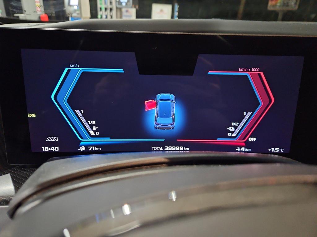 BMW XM 4.4 steptronic