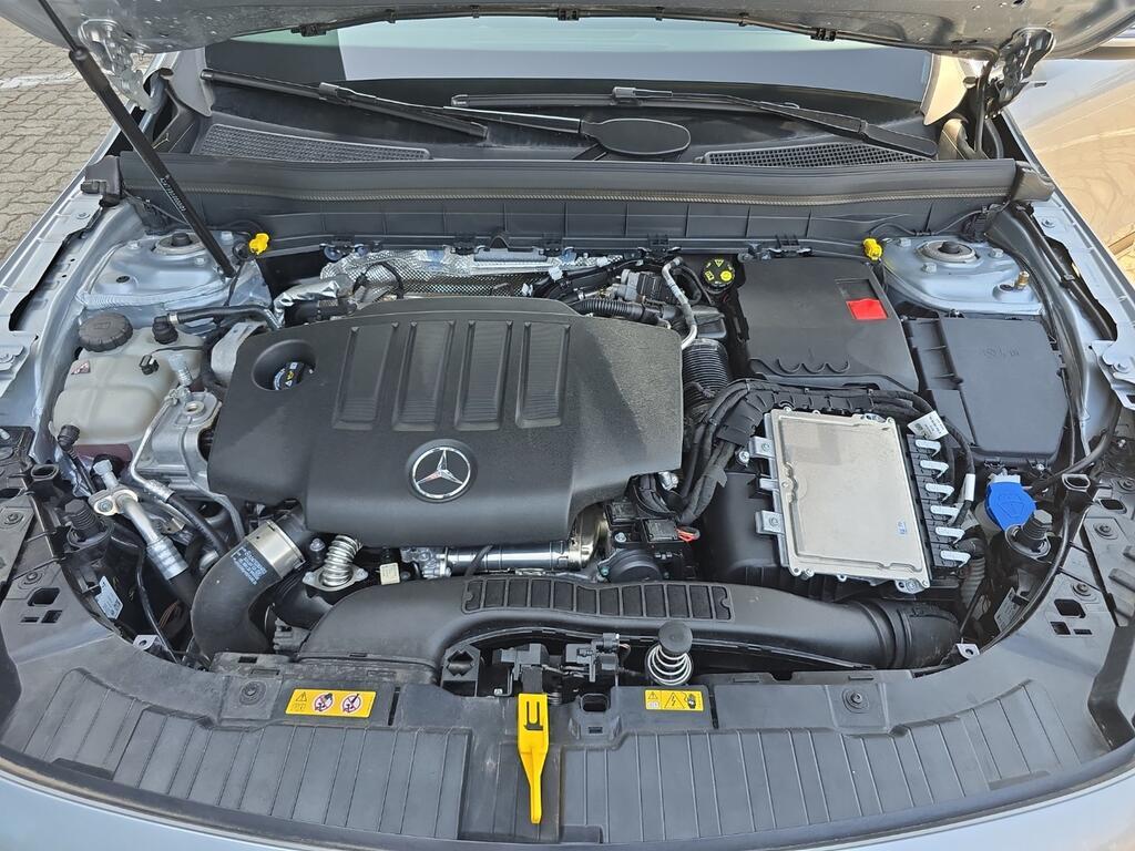 Mercedes GLB 180 d Progressive Advanced auto
