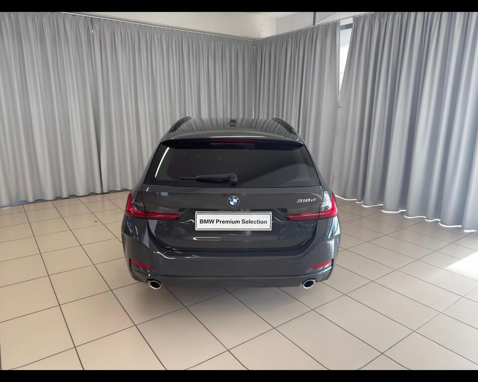 BMW Serie 3 318d Touring mhev 48V auto