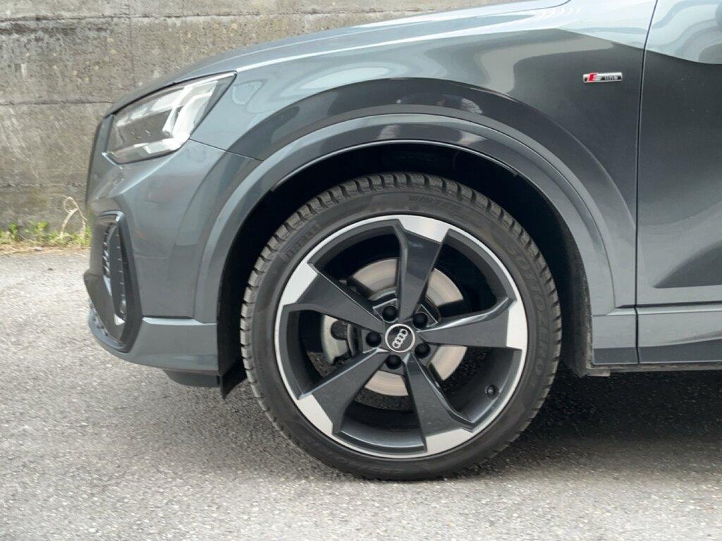 Audi Q2 35 2.0 tdi Identity Black quattro s-tronic