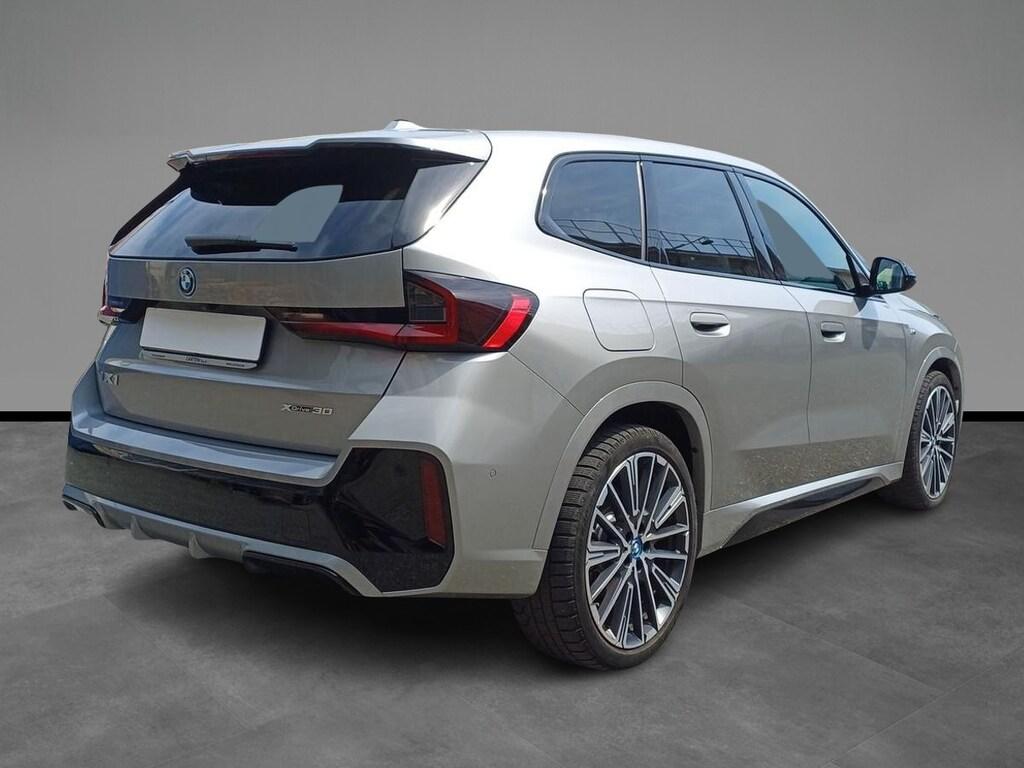 BMW iX1 30 xdrive Msport