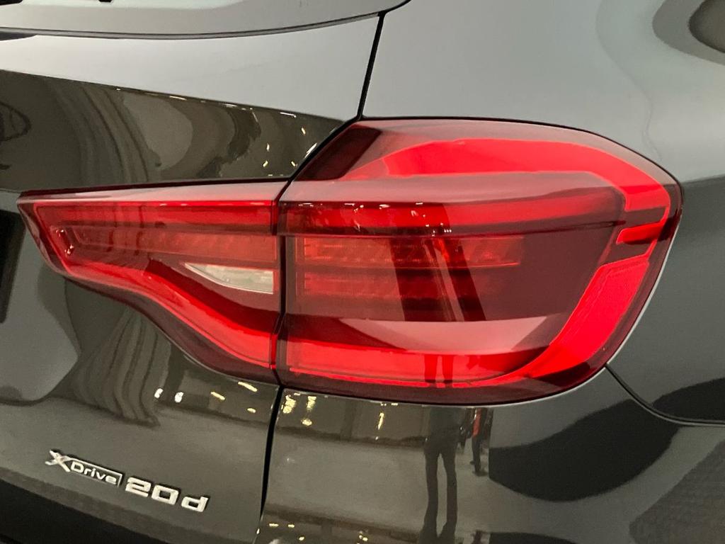 BMW X3 xdrive20d mhev 48V xLine auto