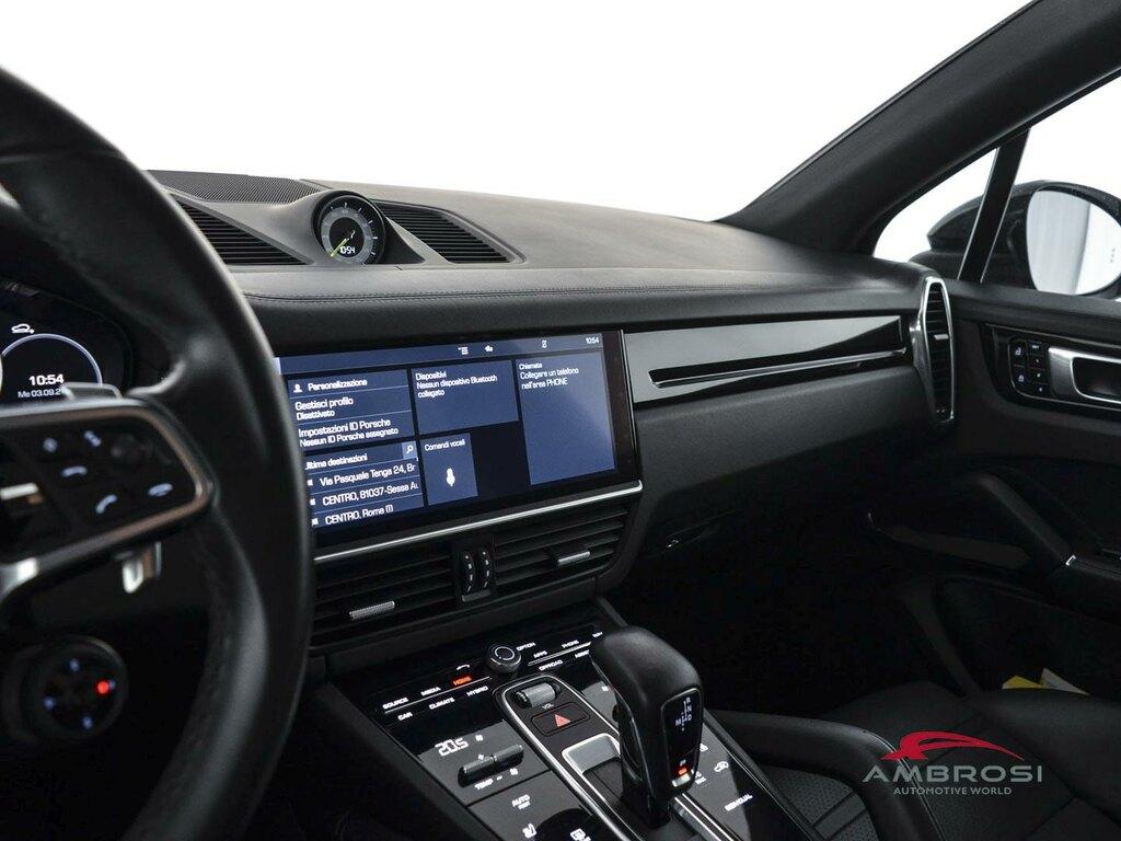 Porsche Cayenne 3.0 e-hybrid tiptronic