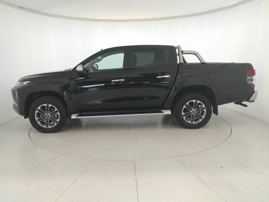 Mitsubishi L200 d.cab 2.3d Intense 4wd 150cv auto