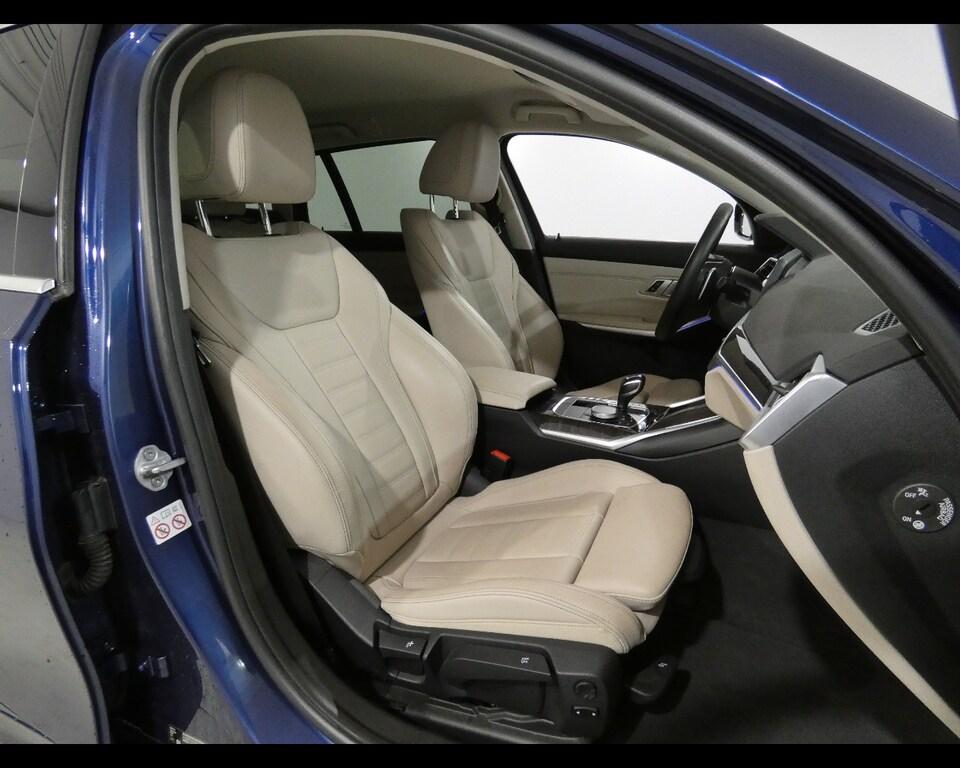 BMW Serie 3 320d Touring mhev 48V Luxury auto