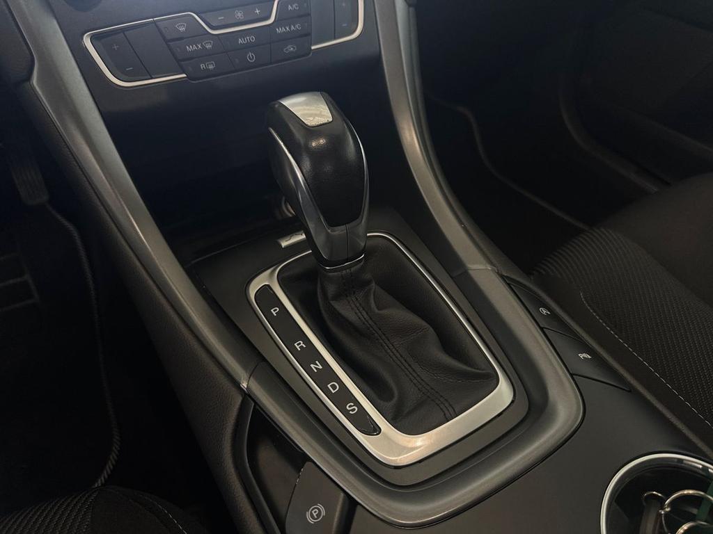 Ford Mondeo SW 2.0 tdci Titanium s&s 150cv powershift
